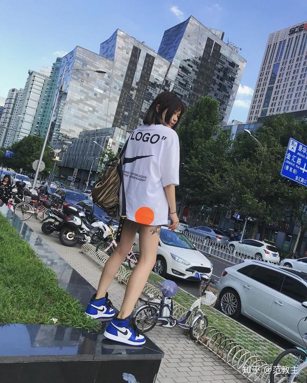 莆田aj一般多少钱大长腿小姐姐来说球鞋让女生变得帅气