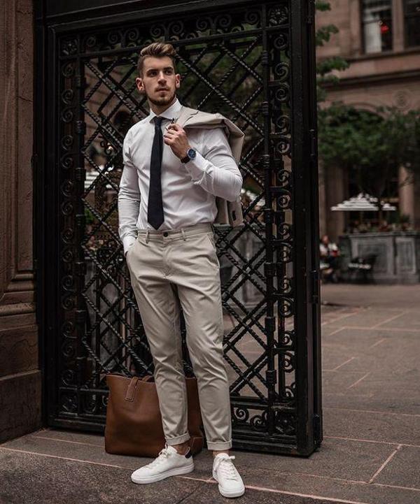 莆田高精品鞋哪些鞋子_莆田鞋运动鞋批发,西裤搭配运动鞋的造型look