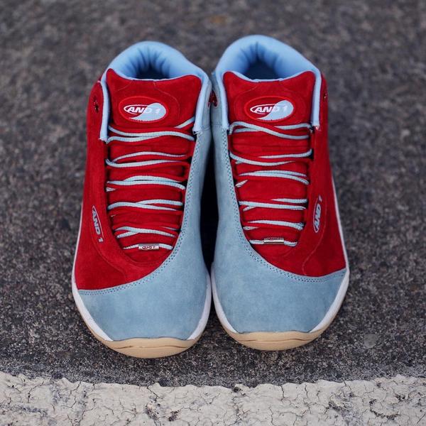 三个足以排进历史十佳的扣篮,不仅击败了麦迪和弗朗西斯两大实力扣将